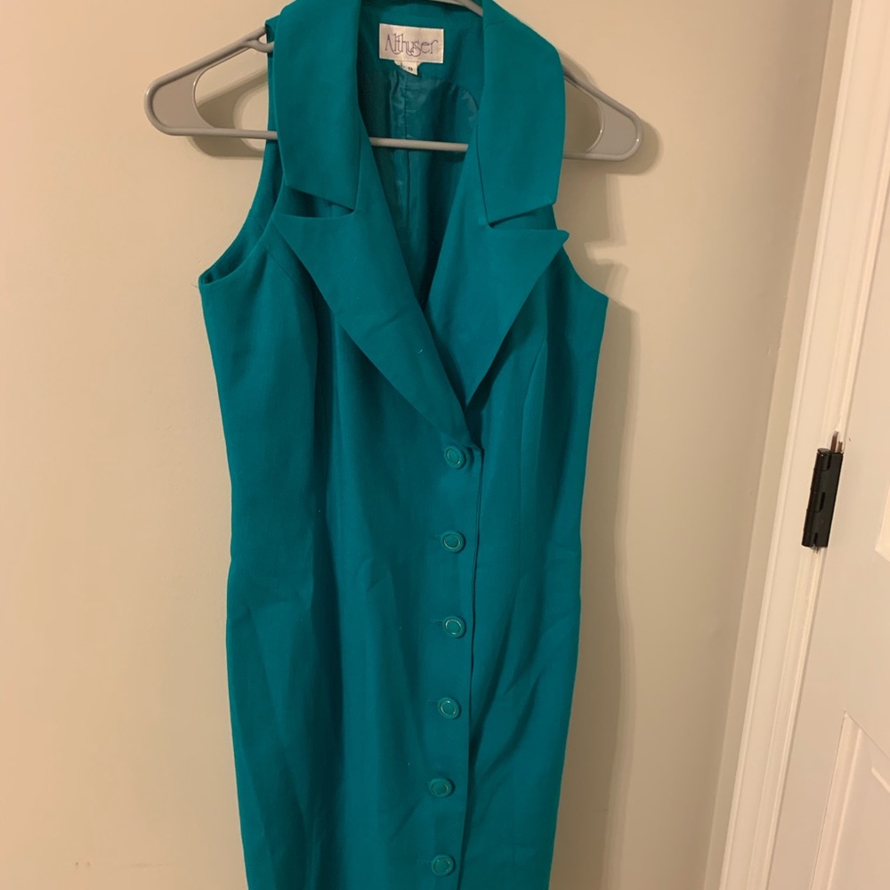 Vintage wrap sleeveless collared dress